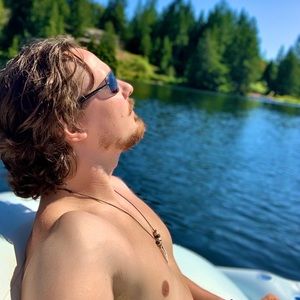 Meet your Posher, Duston